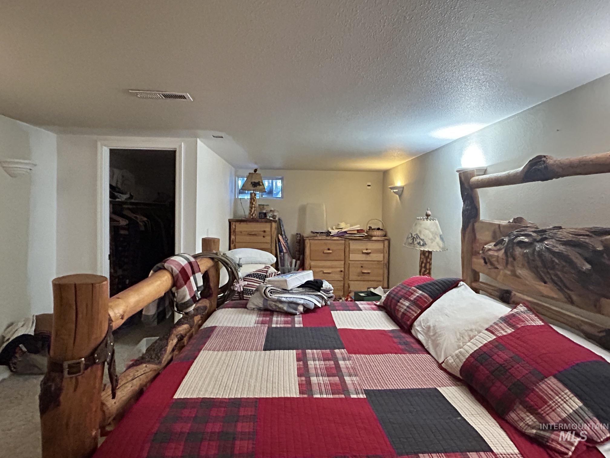 1306 Burrell Ave Property Photo 33