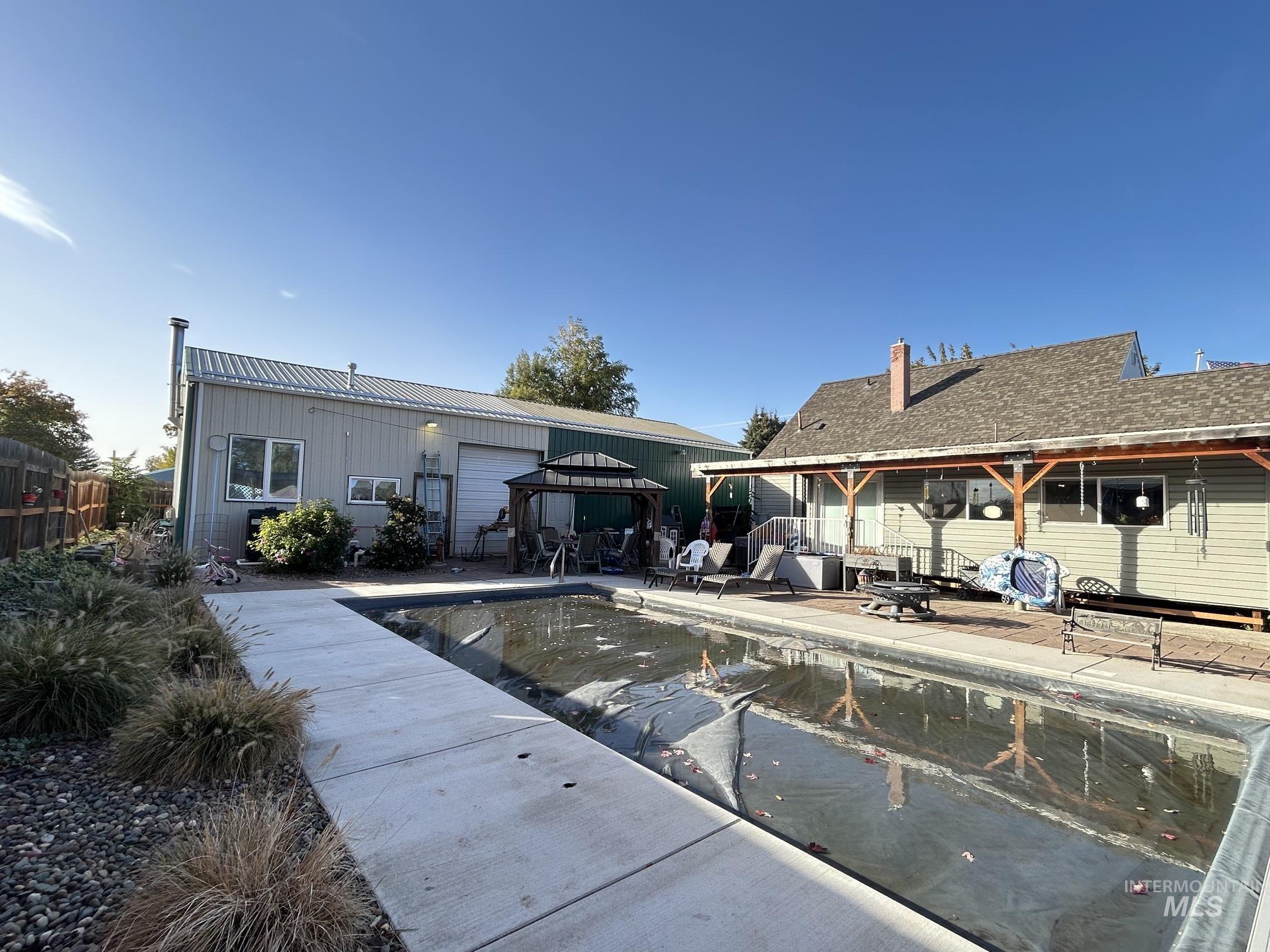 1306 Burrell Ave Property Photo 44