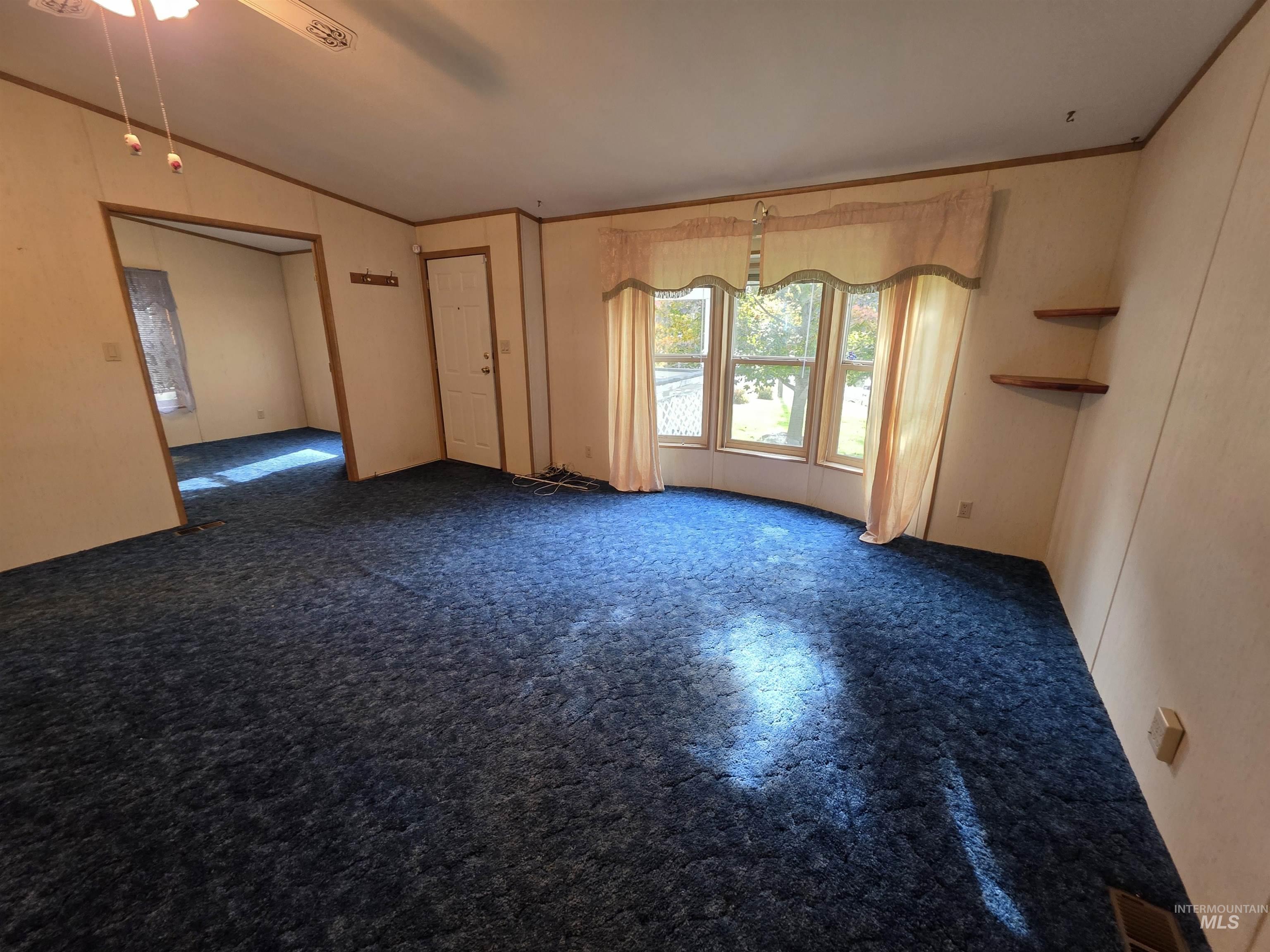 302 Tiffany Ln Property Photo 8