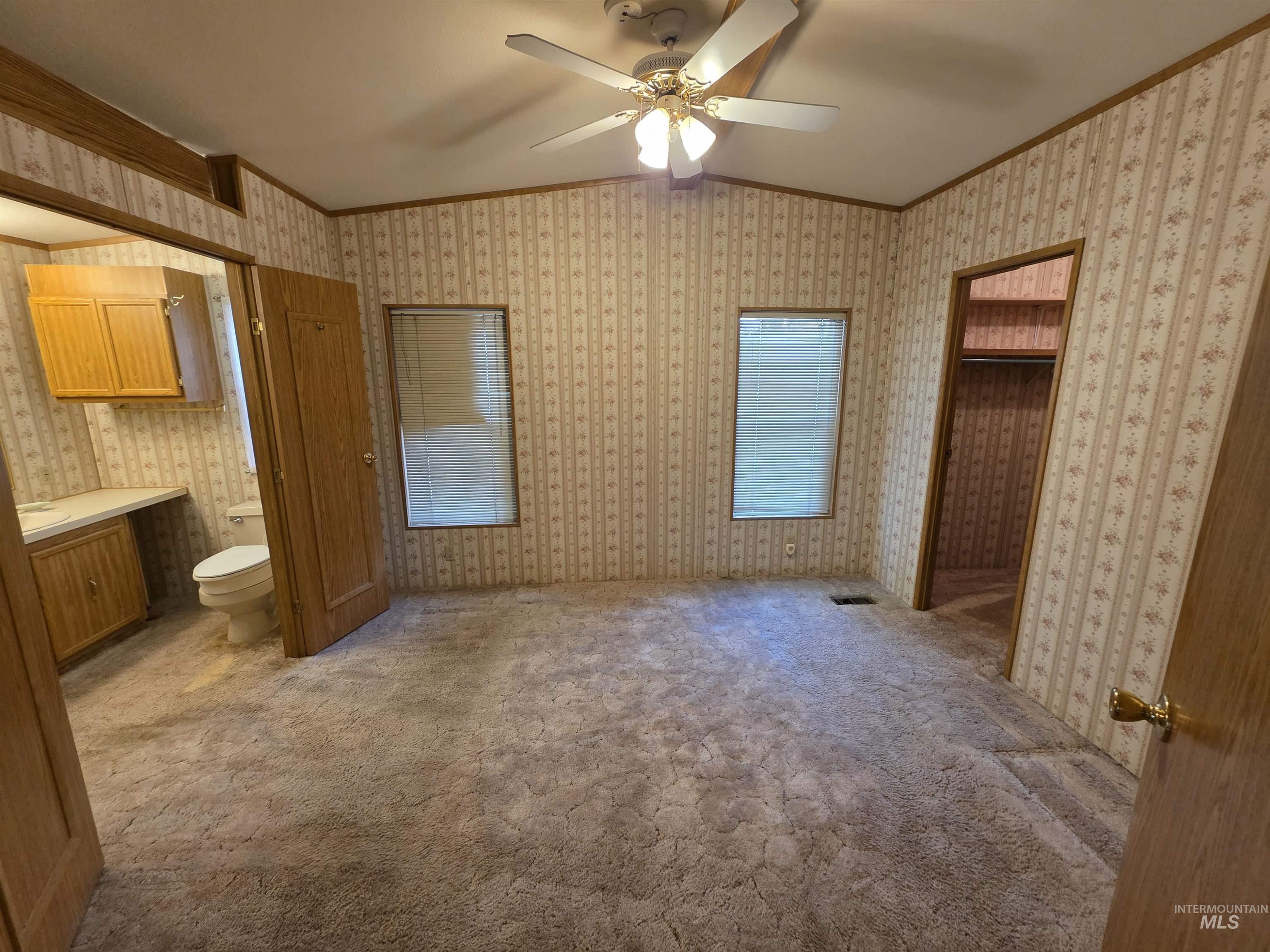 302 Tiffany Ln Property Photo 10