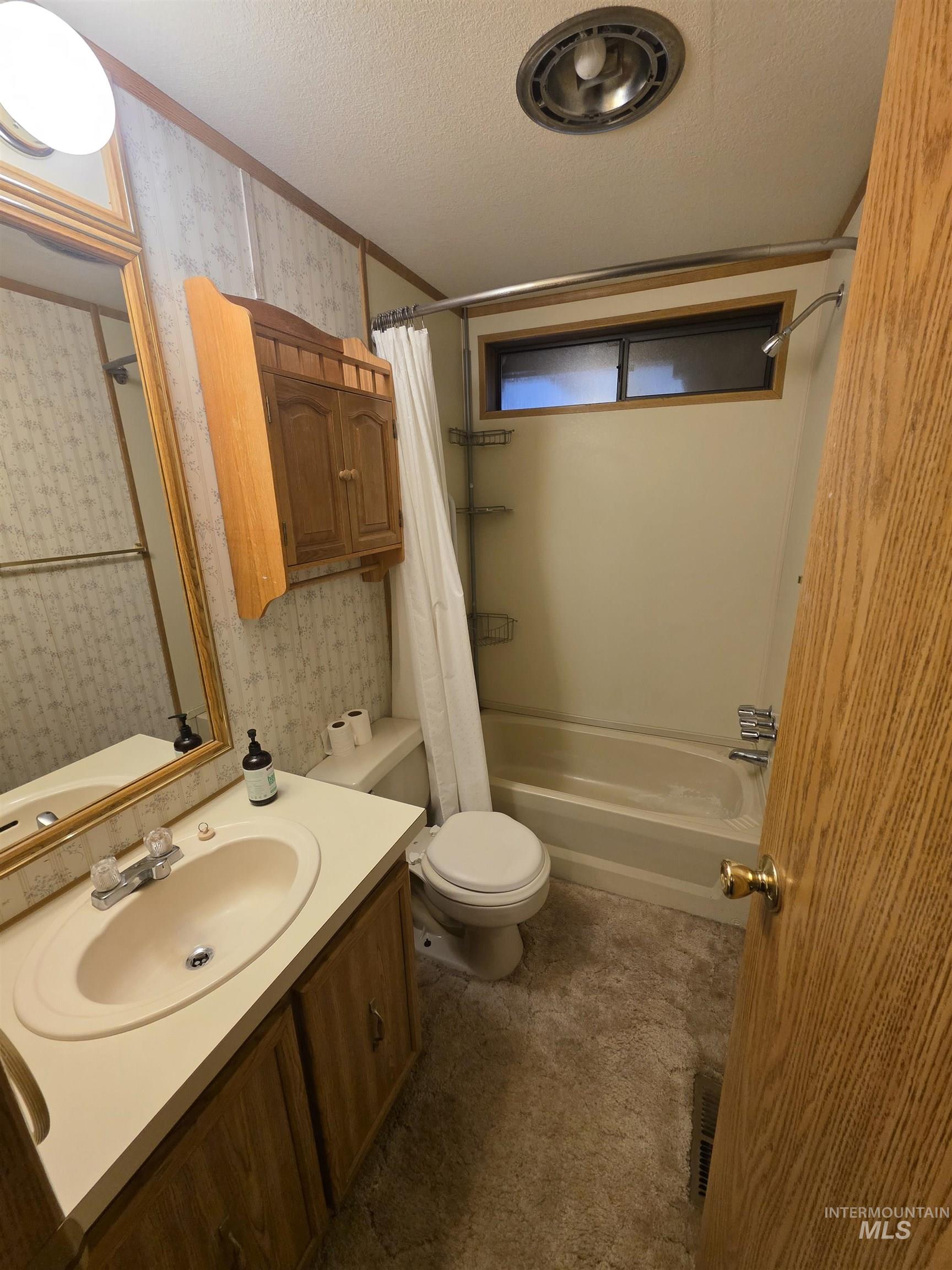 302 Tiffany Ln Property Photo 17