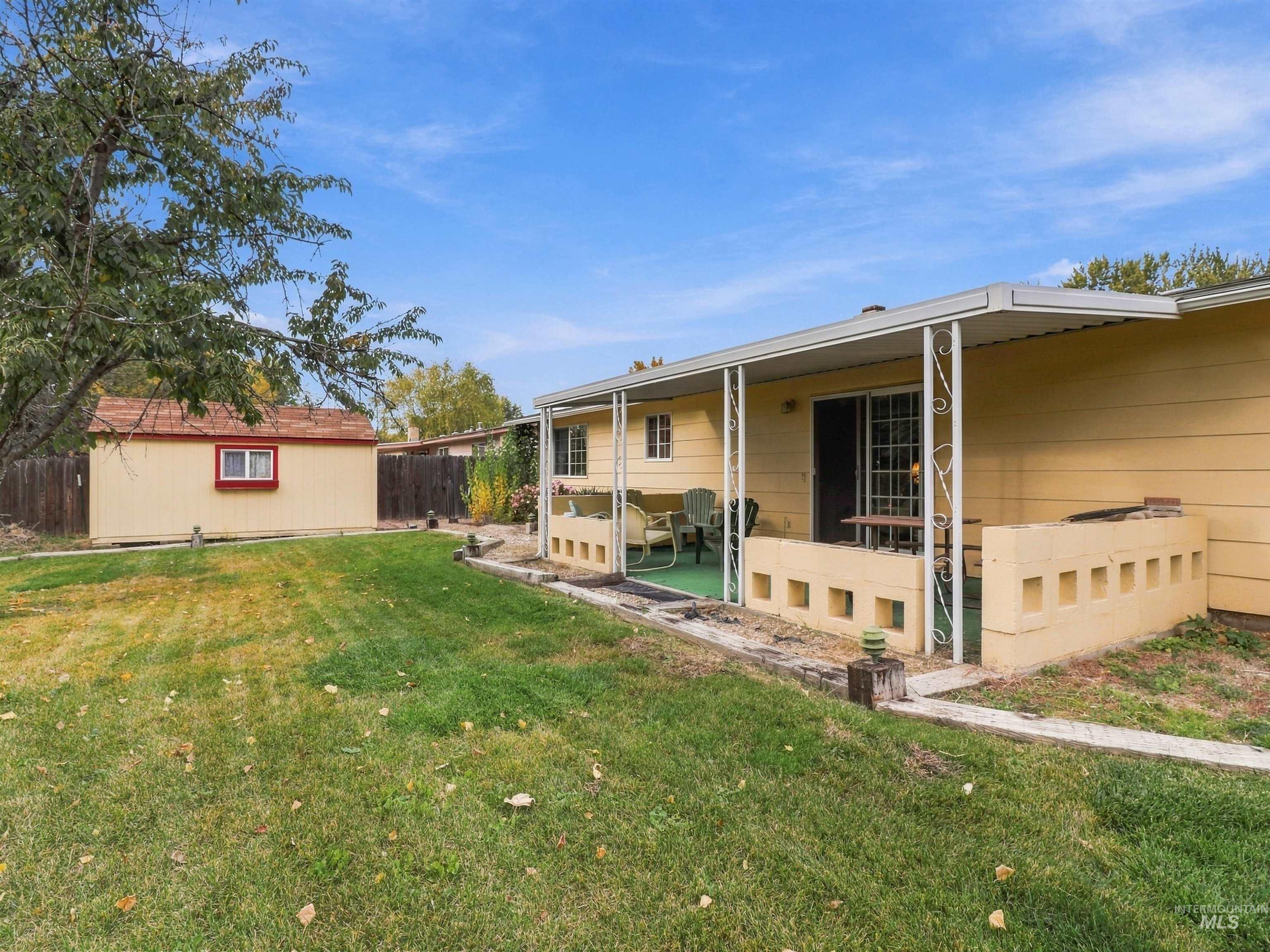 8635 W Winchester Property Photo 4