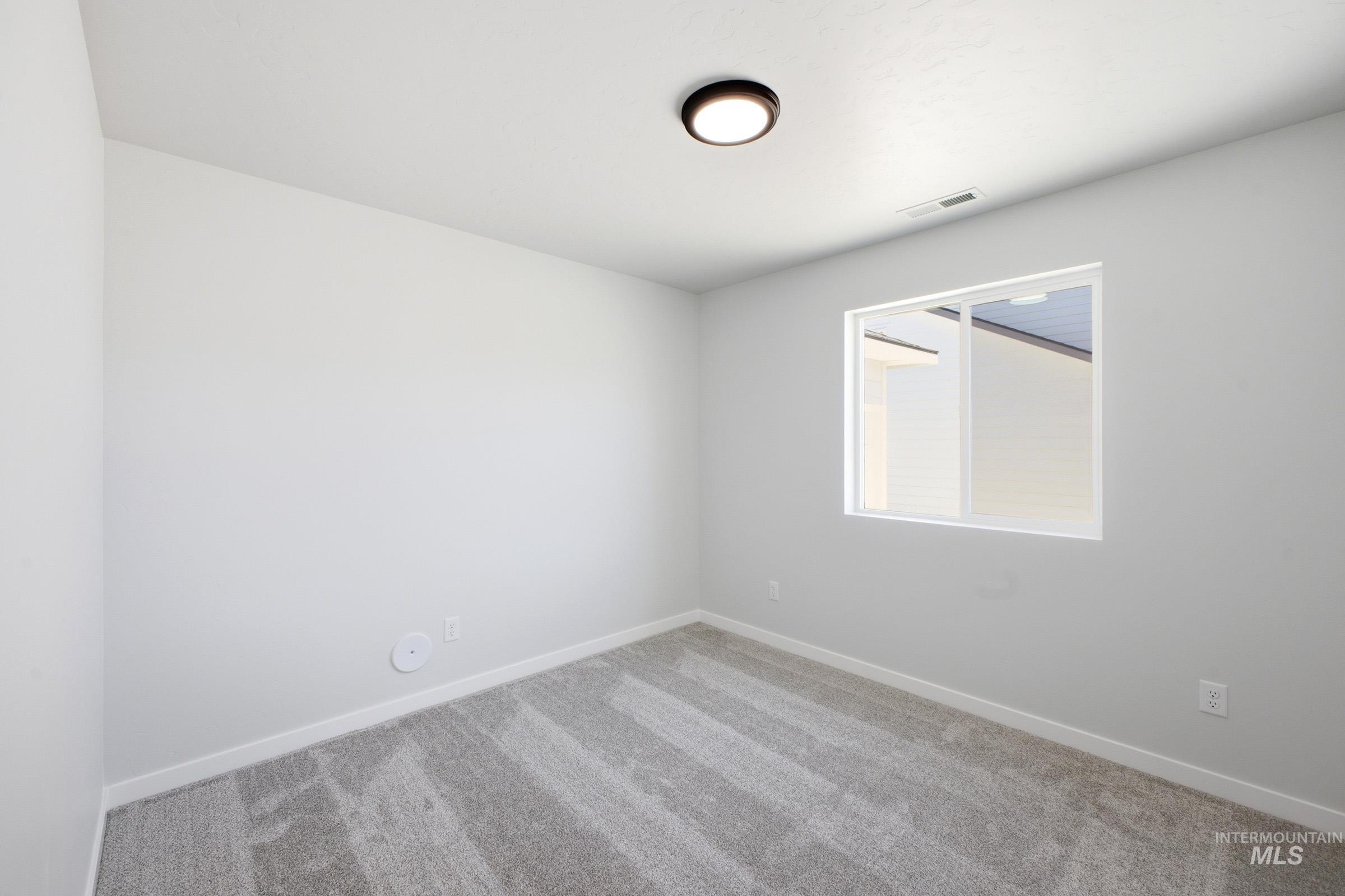 6905 S Lumberton Way Property Photo 10