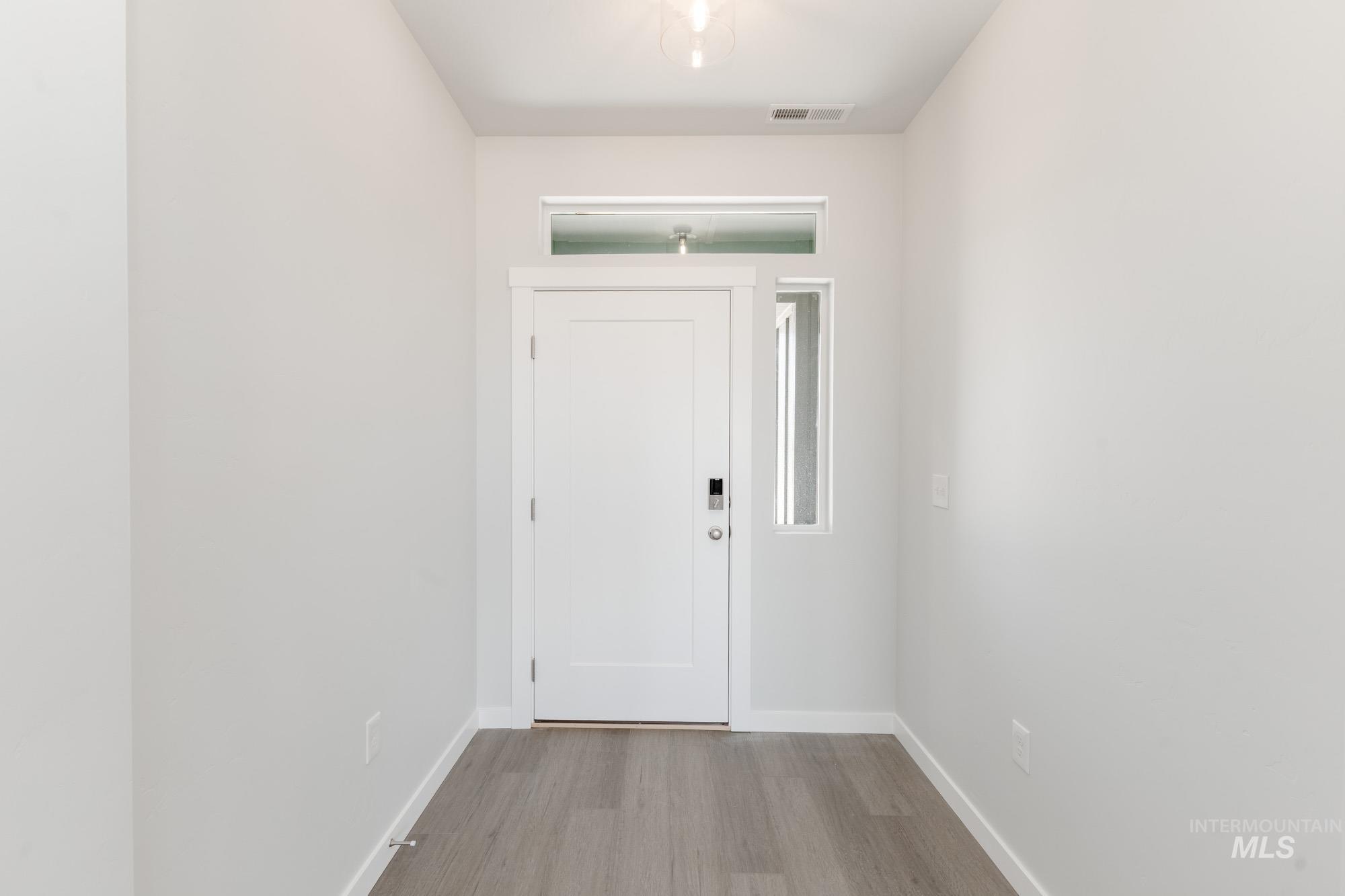 16872 Grain Bin Way Property Photo 2