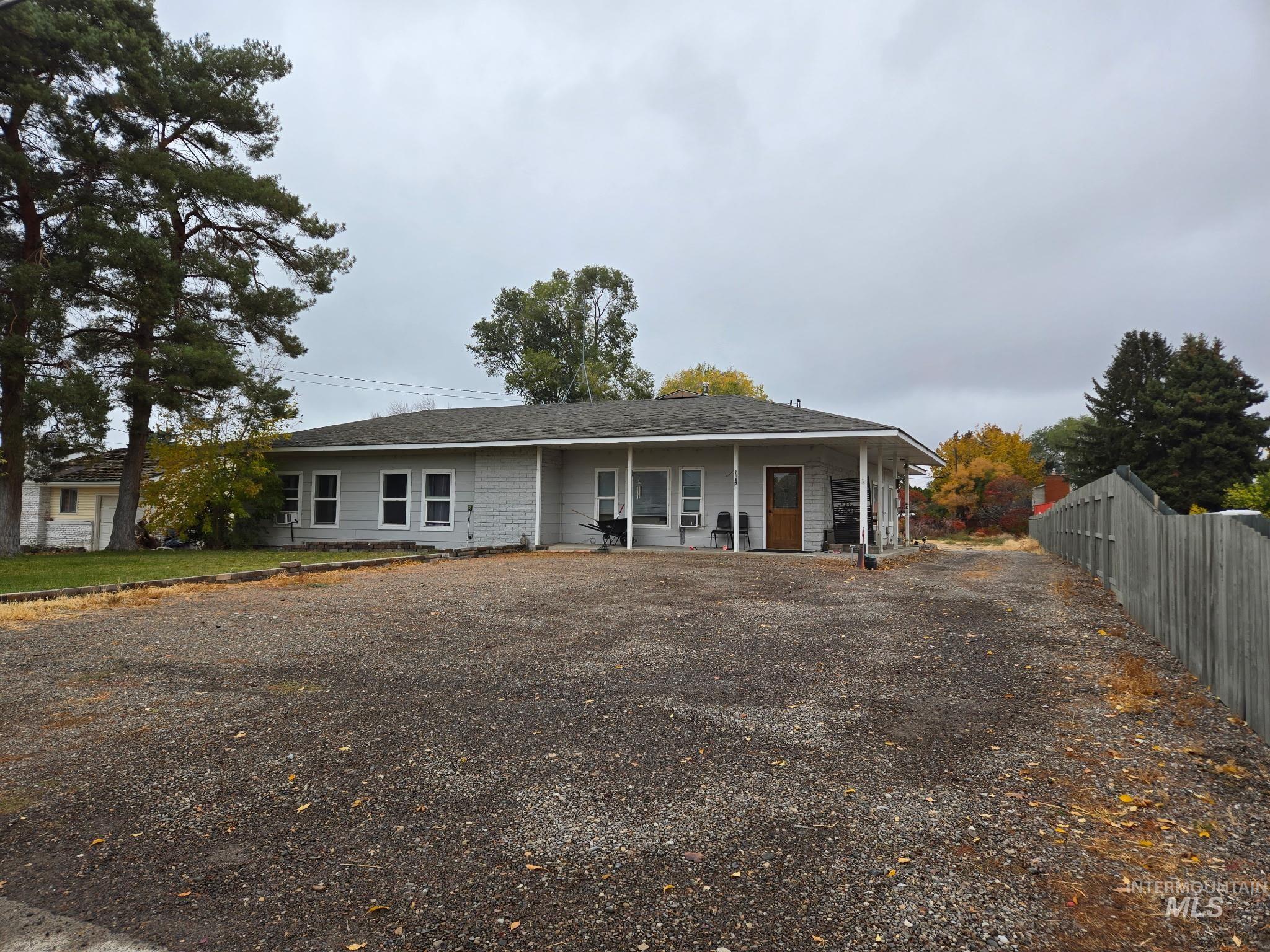 2163 Elizabeth Boulevard Property Photo 1