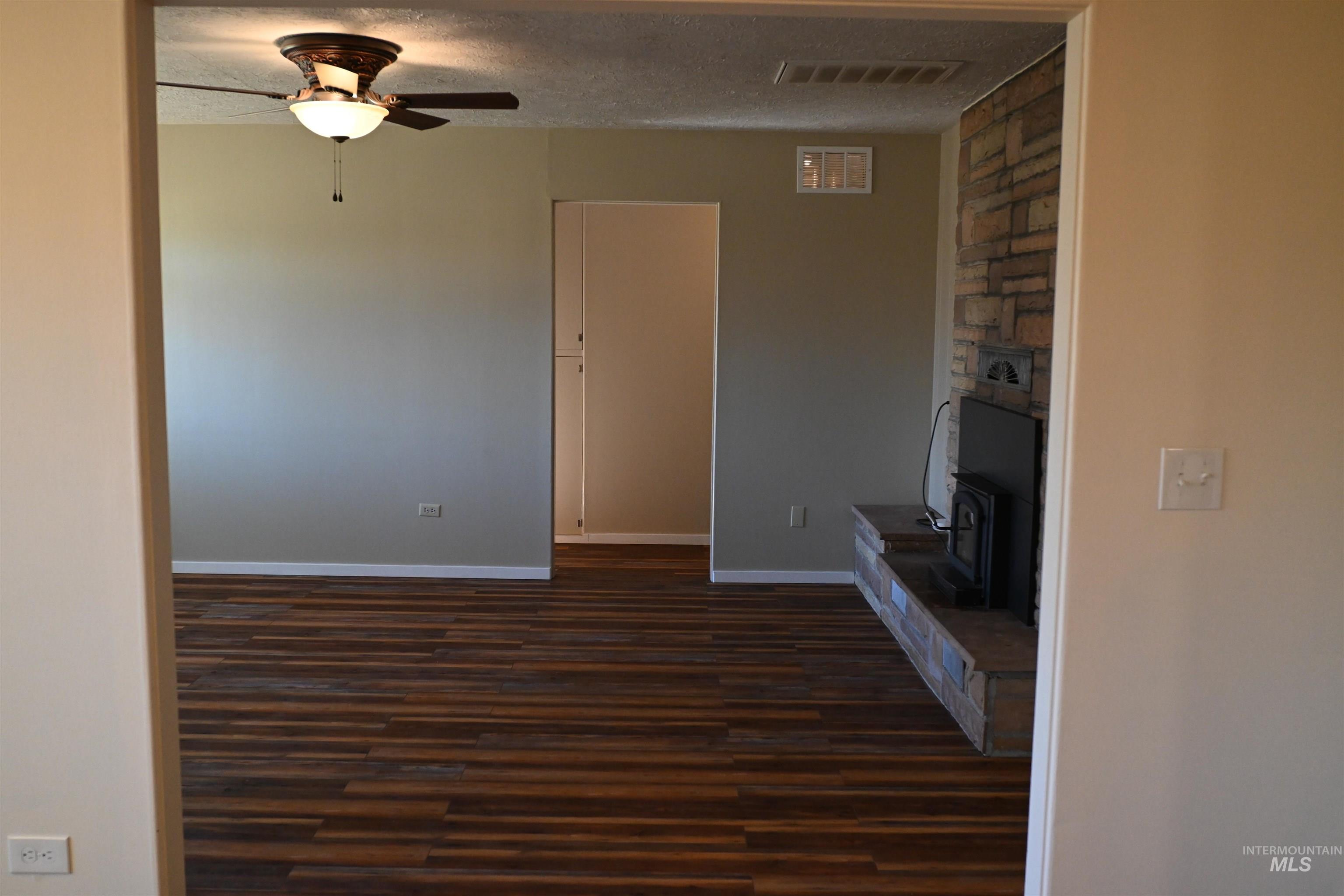 335 N Superior St Property Photo 11