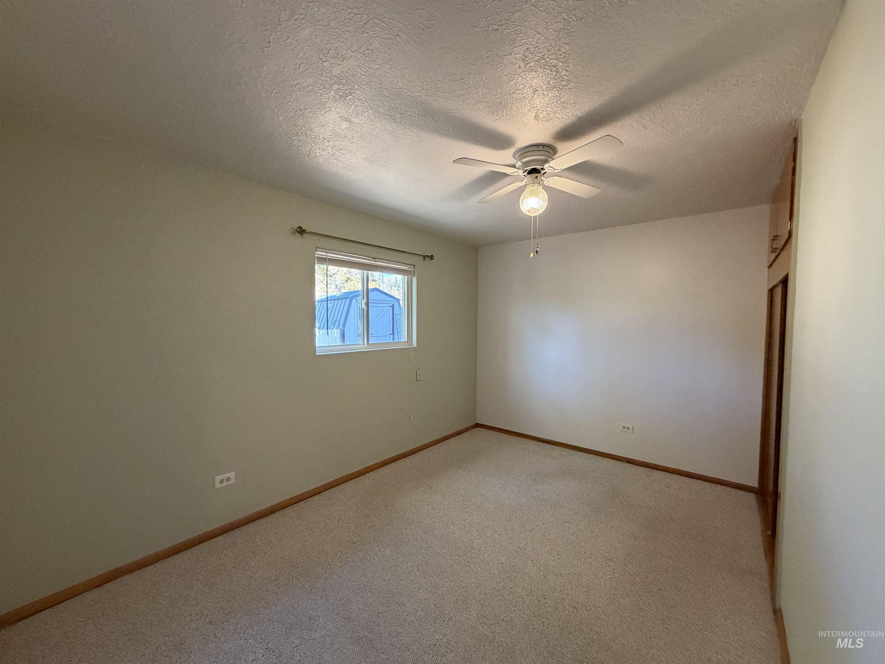 335 N Superior St Property Photo 14