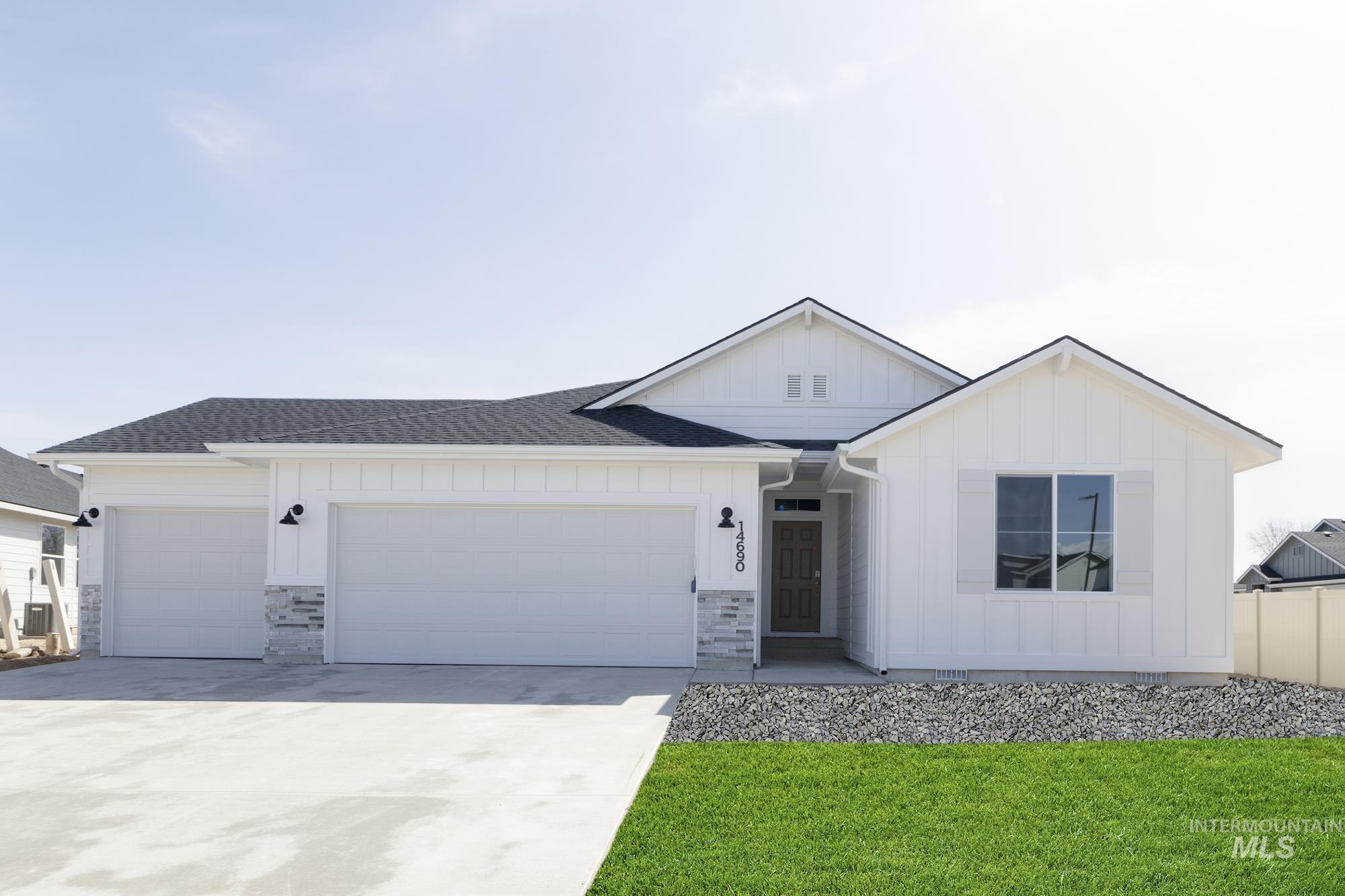 12806 Ropers St Property Photo 1
