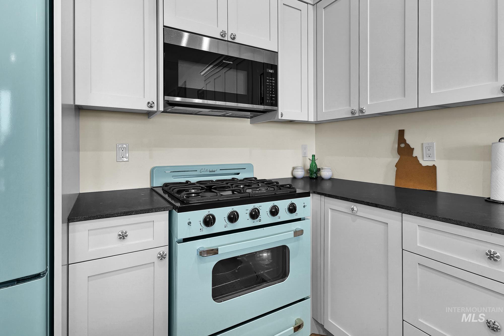1701 S Division Ave Property Photo 25