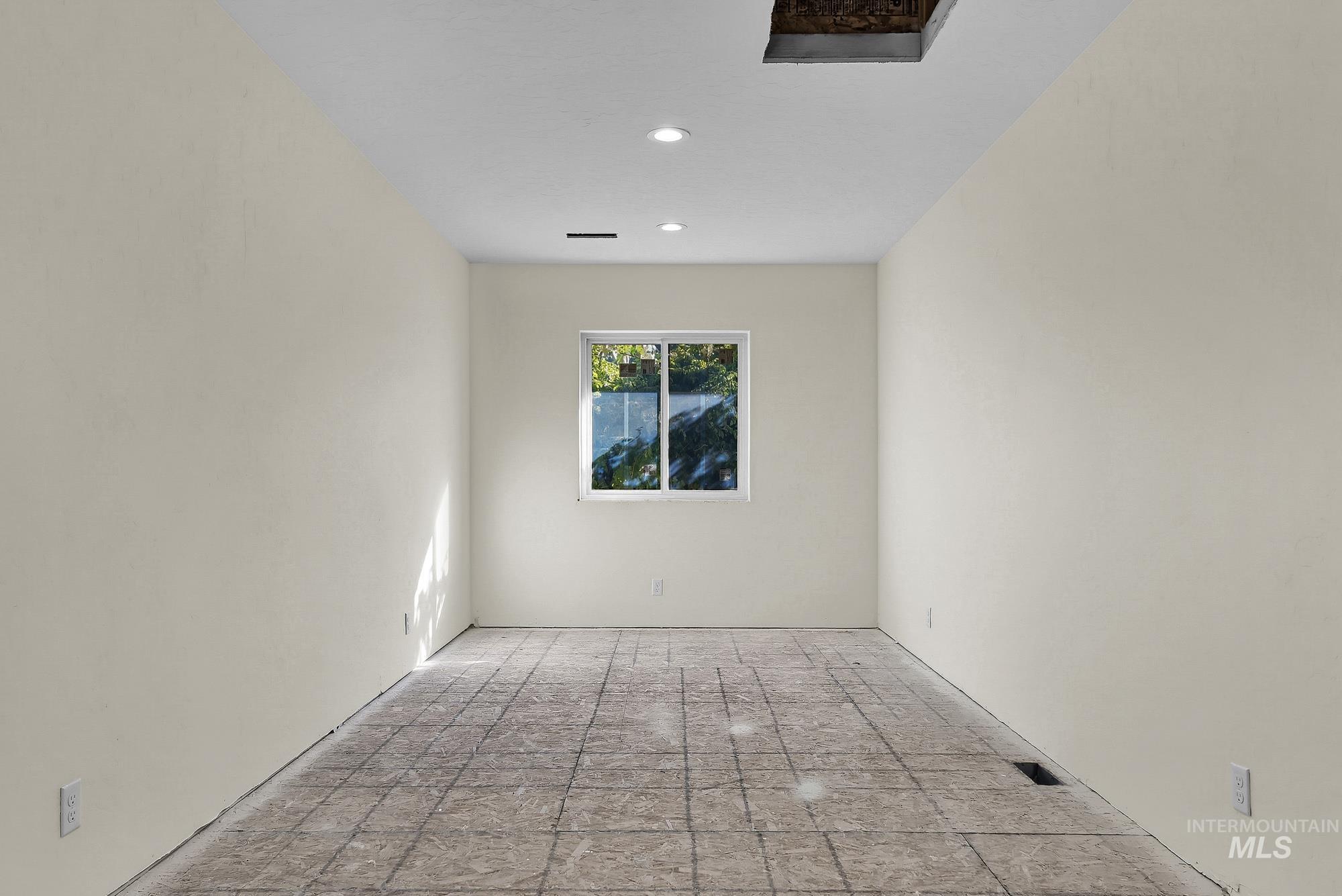 1701 S Division Ave Property Photo 42
