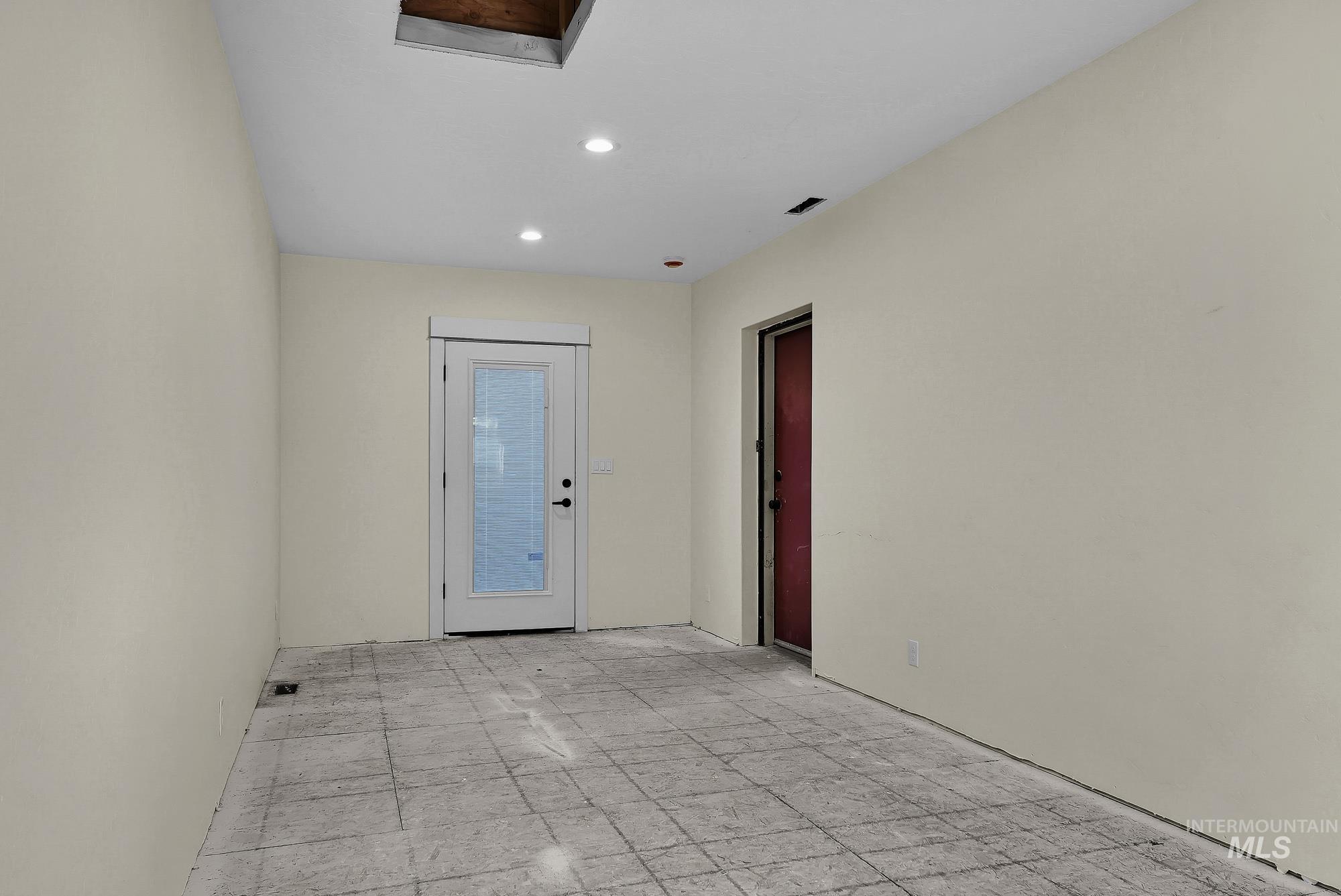 1701 S Division Ave Property Photo 43