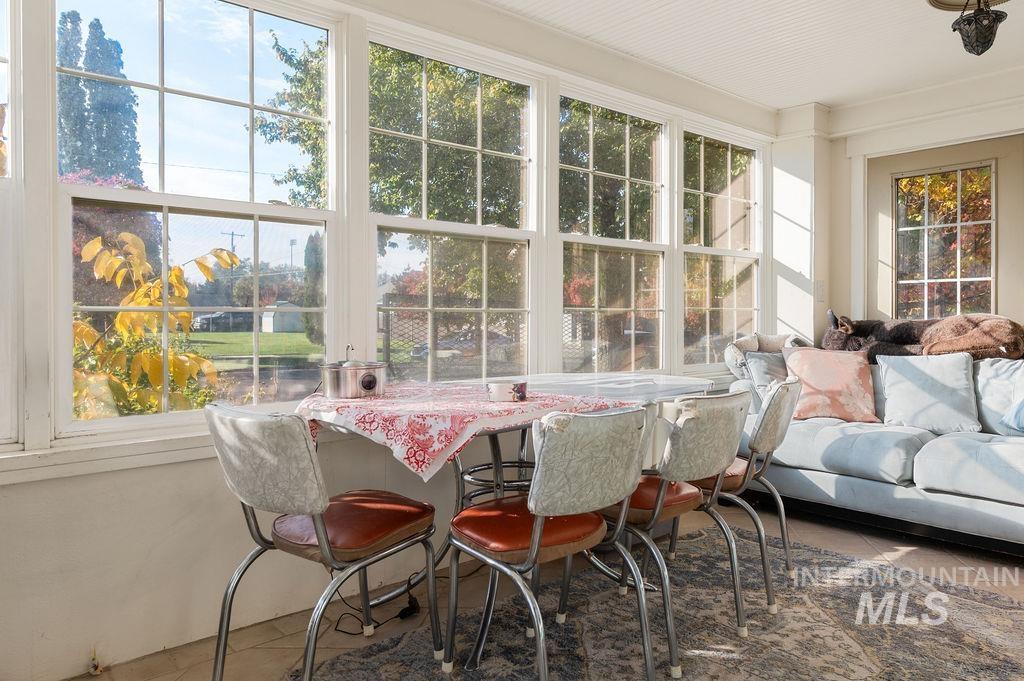 728 7th Street Property Photo 4