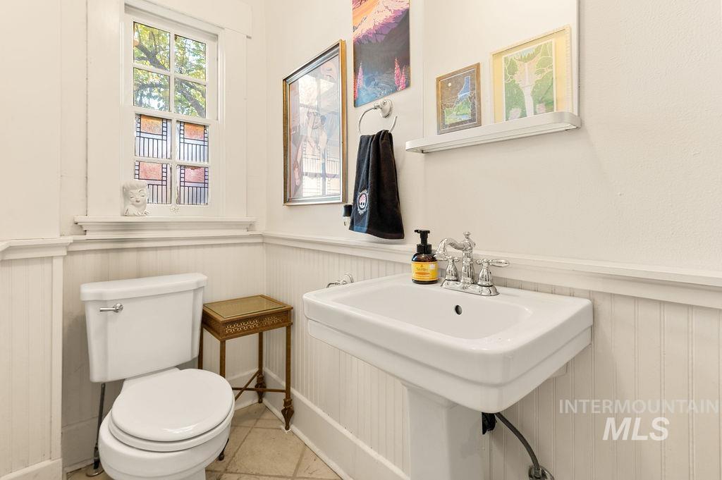 728 7th Street Property Photo 11