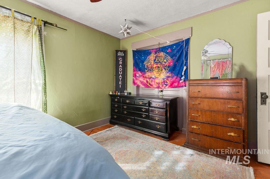 728 7th Street Property Photo 14