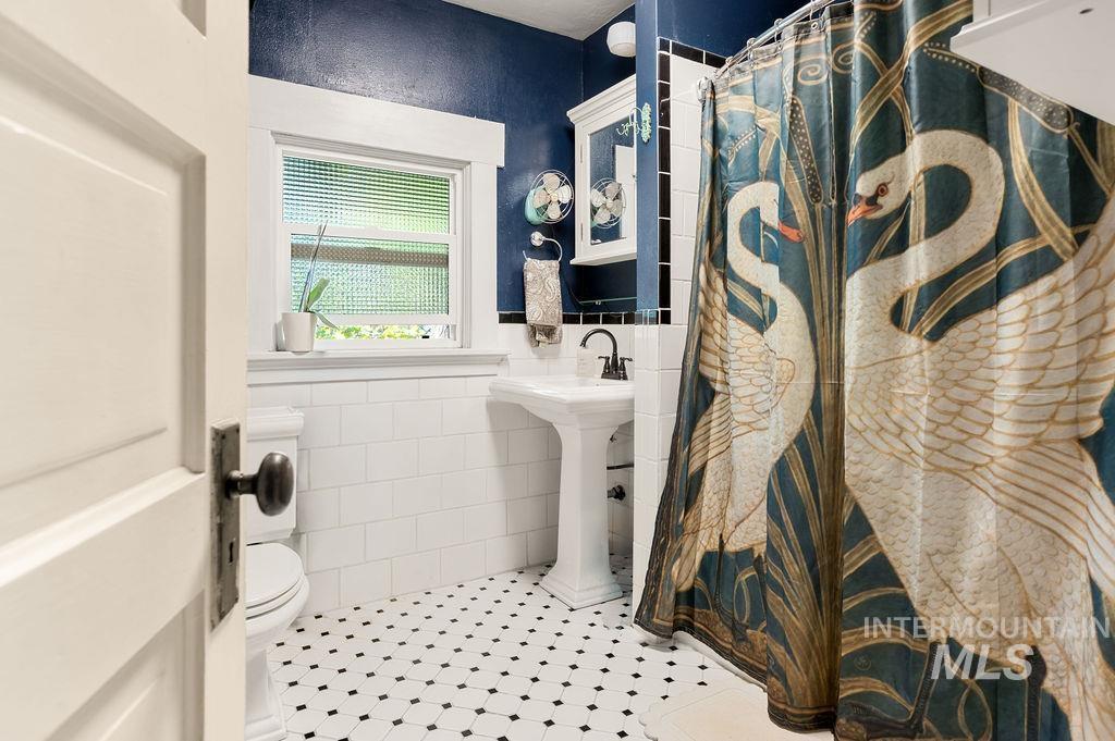 728 7th Street Property Photo 15