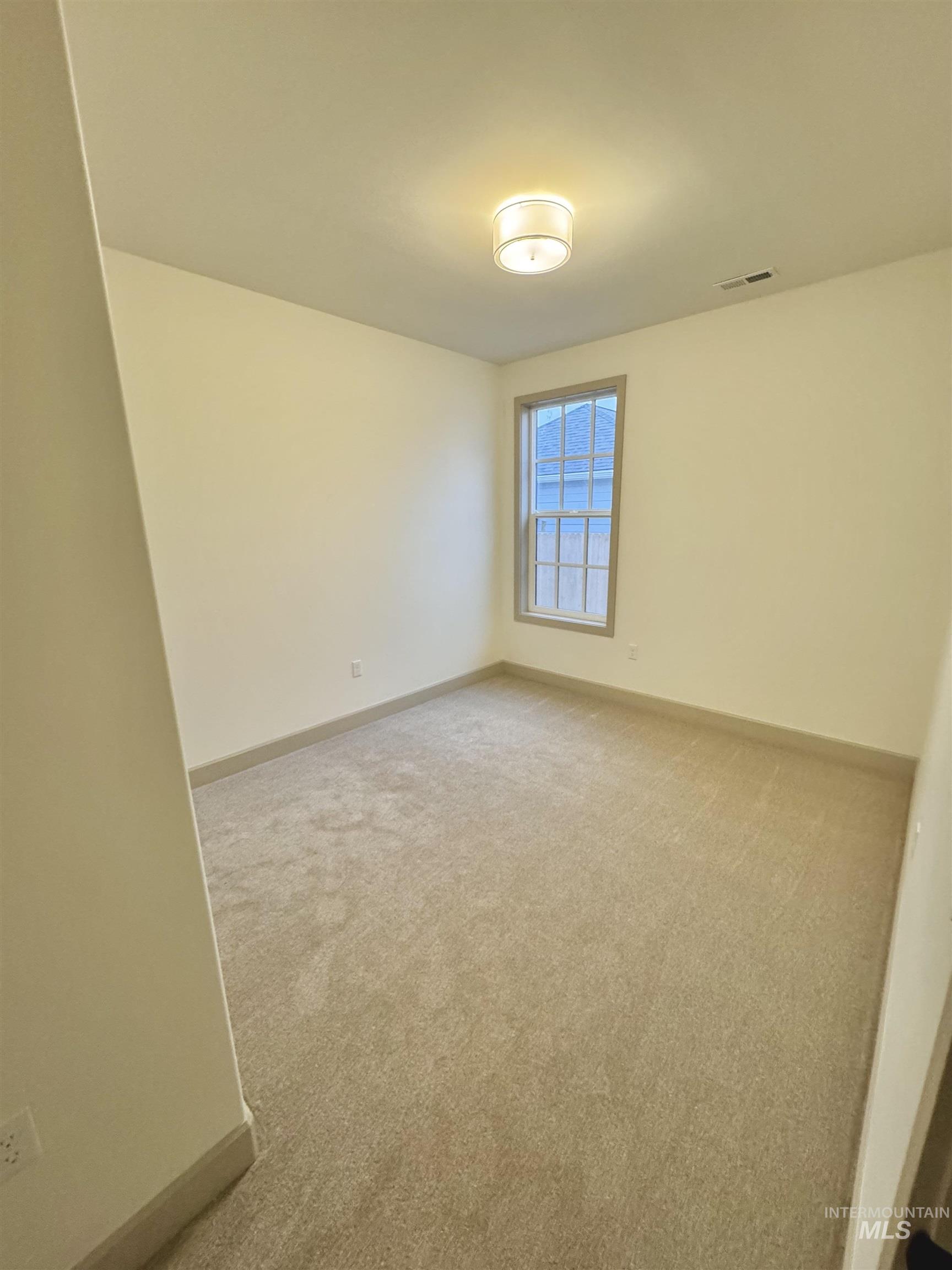 1442 Woodbury Drive Property Photo 14