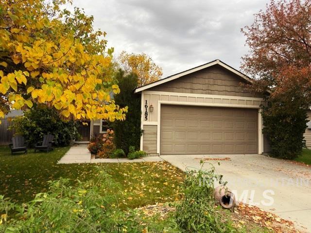 16185 Sunnyfield Ave Property Photo 1