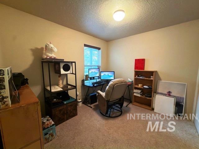 16185 Sunnyfield Ave Property Photo 10