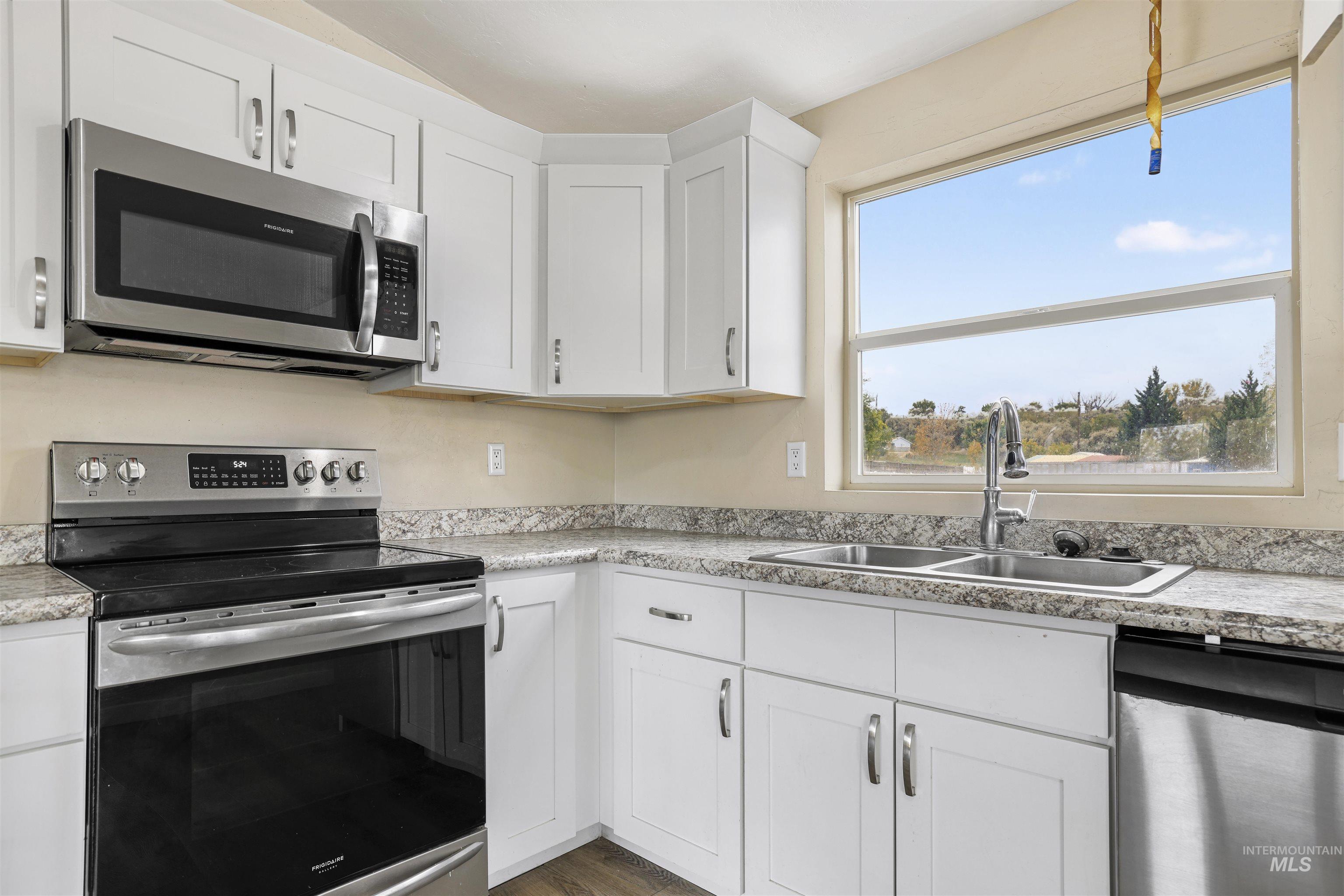 4342 N 1430 E Property Photo 14