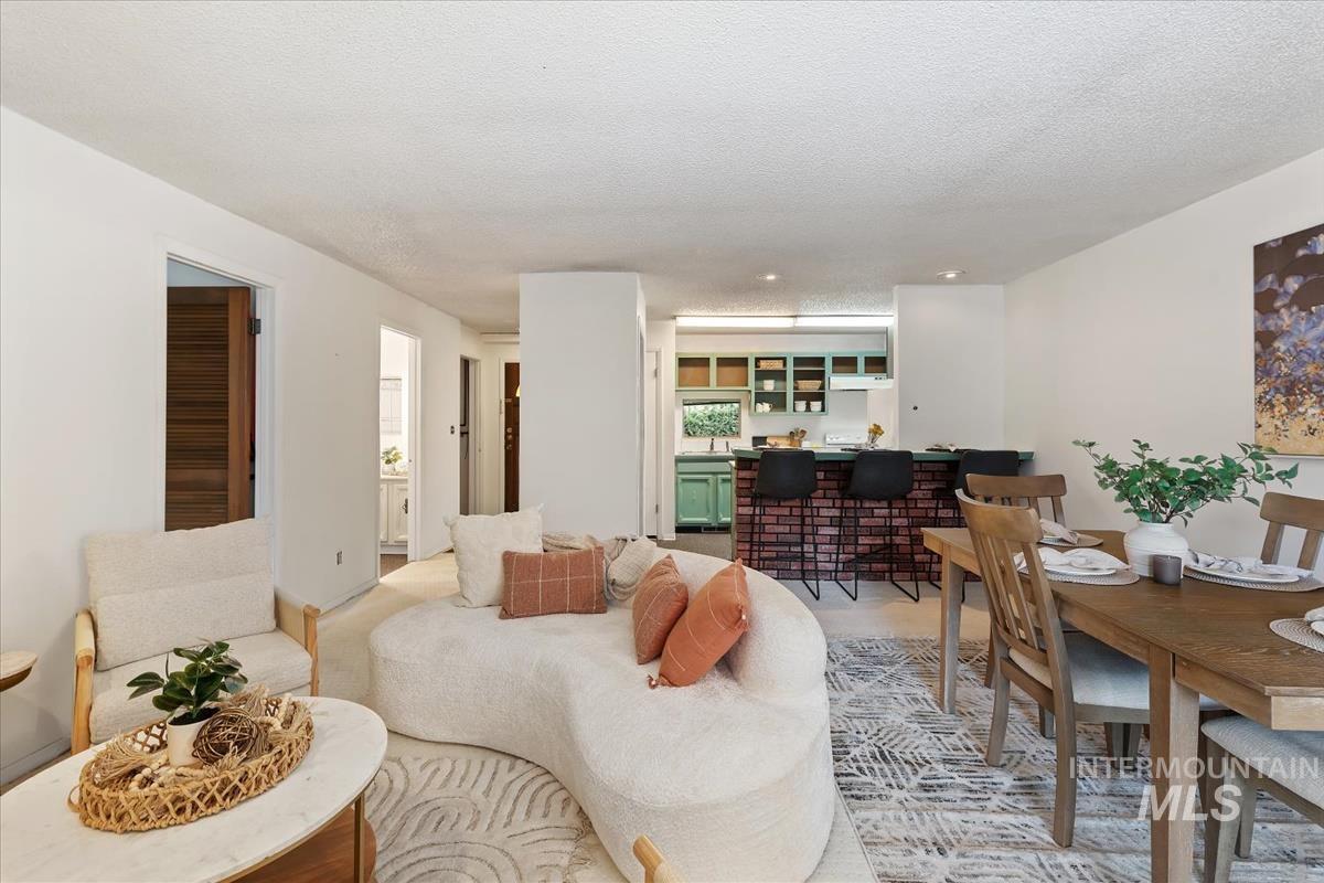 1120 N Camelot Property Photo 4