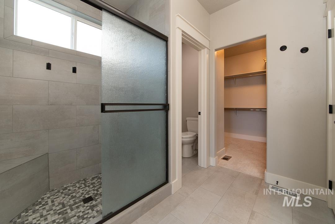 3406 E Girdner Dr Property Photo 18
