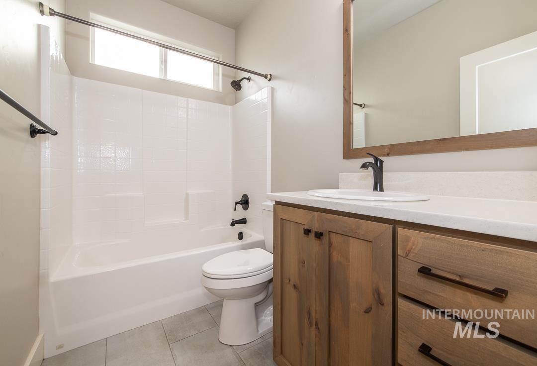 3406 E Girdner Dr Property Photo 23