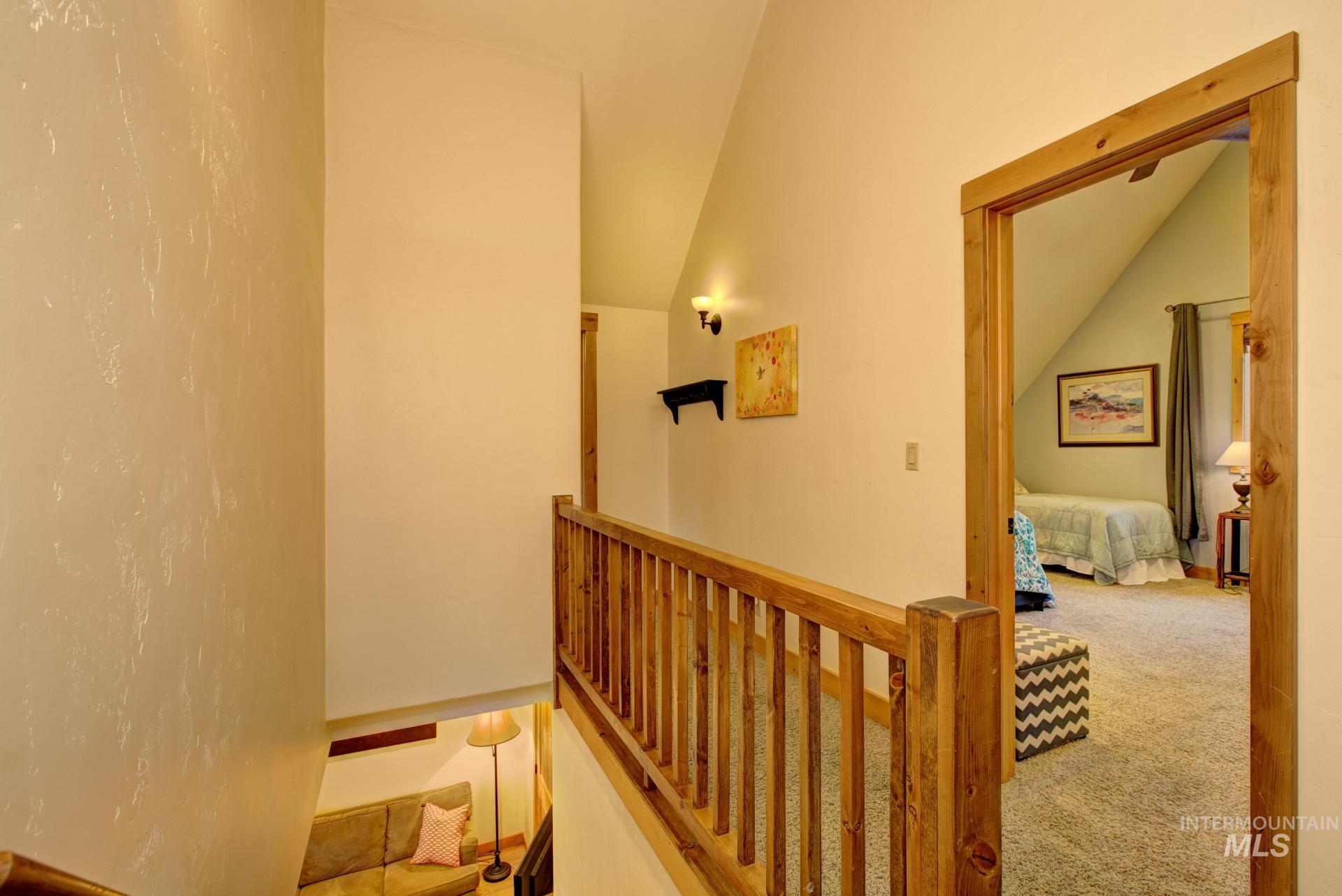 301 Colorado St E Property Photo 28