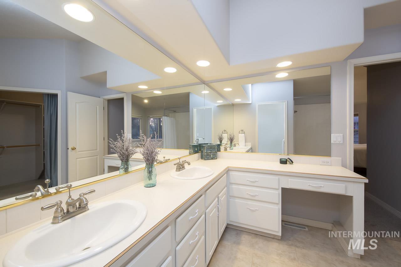 4065 N Chatterton Property Photo 35