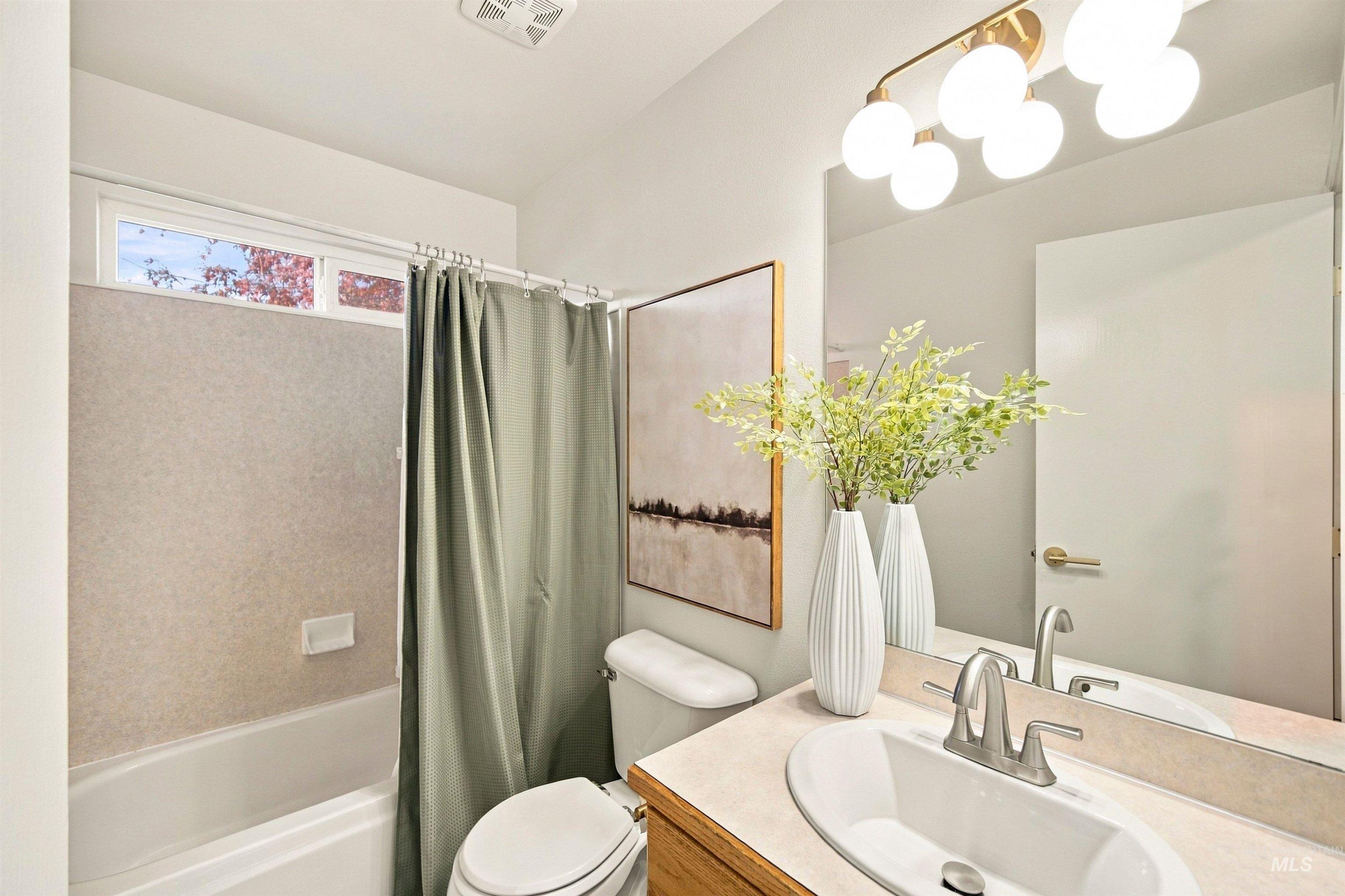 1758 E Summerplace Court Property Photo 37