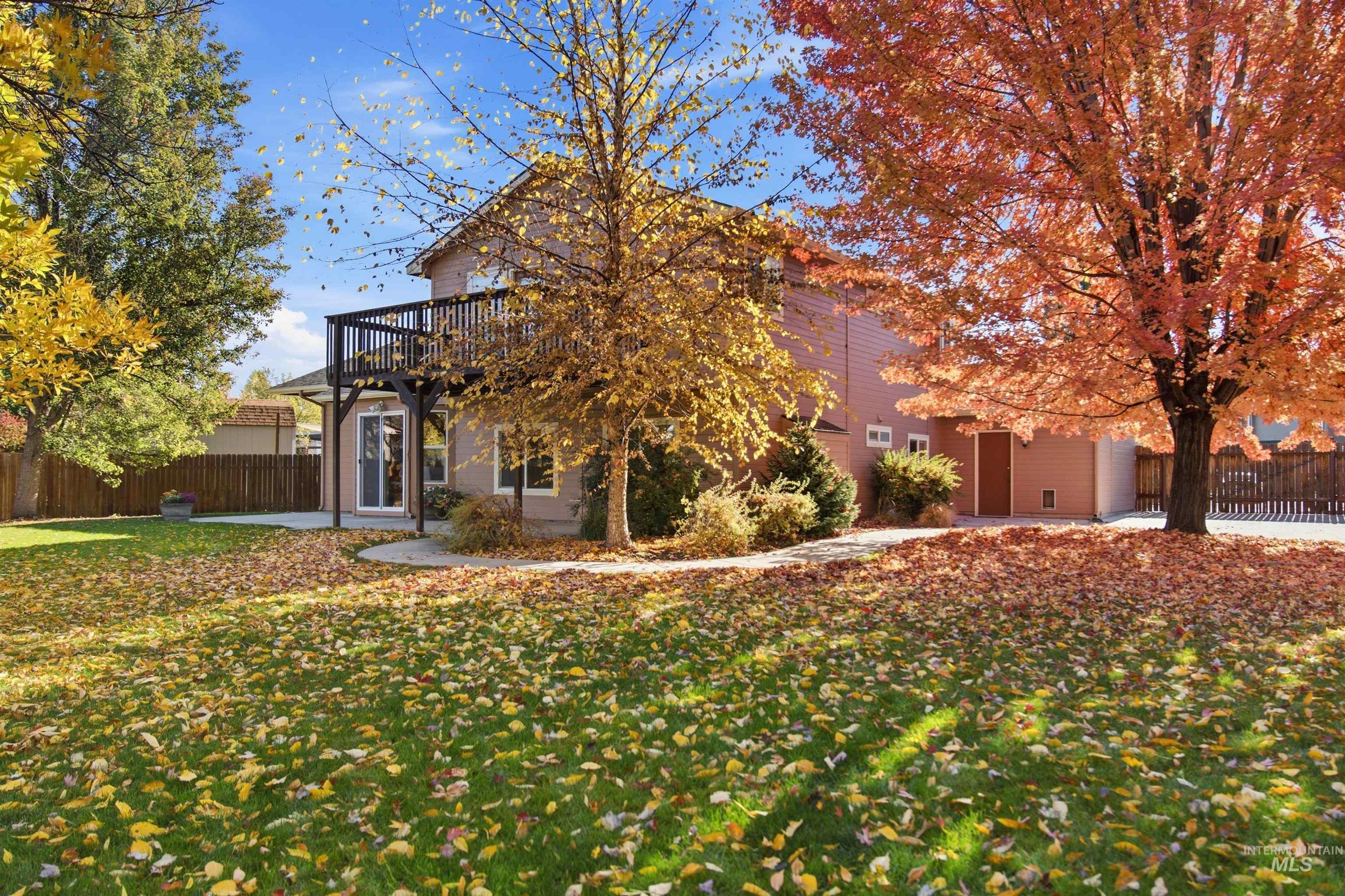 1758 E Summerplace Court Property Photo 43