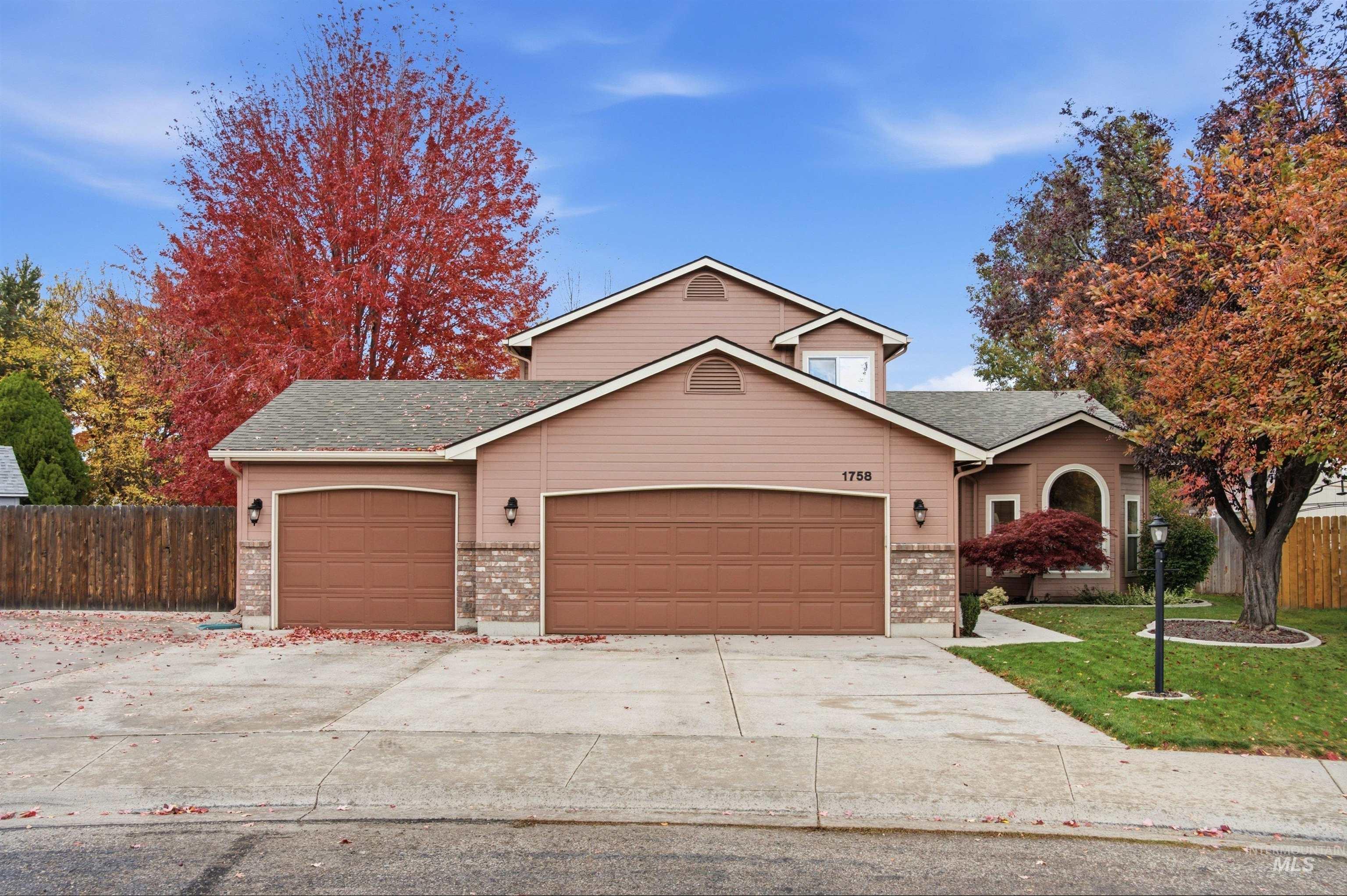 1758 E Summerplace Court Property Photo 47