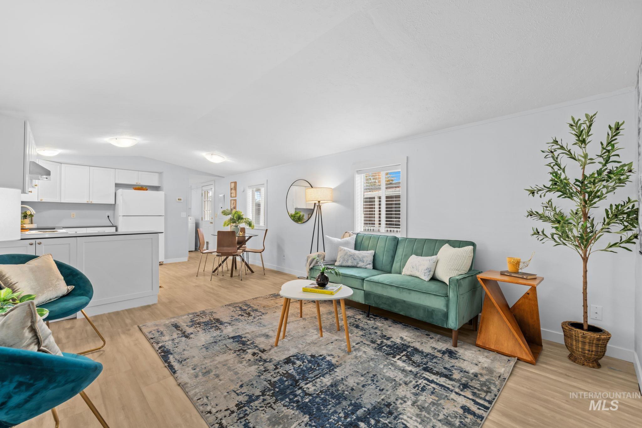 5653 N Fairfax Lane Property Photo 12