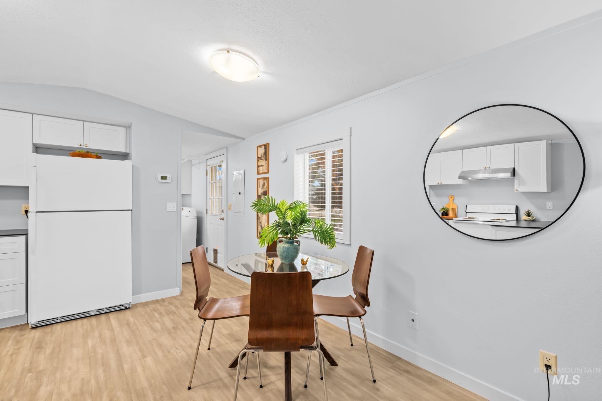 5653 N Fairfax Lane Property Photo 14
