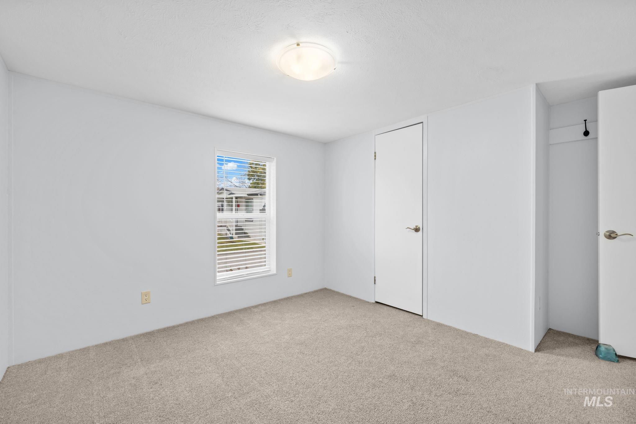 5653 N Fairfax Lane Property Photo 30