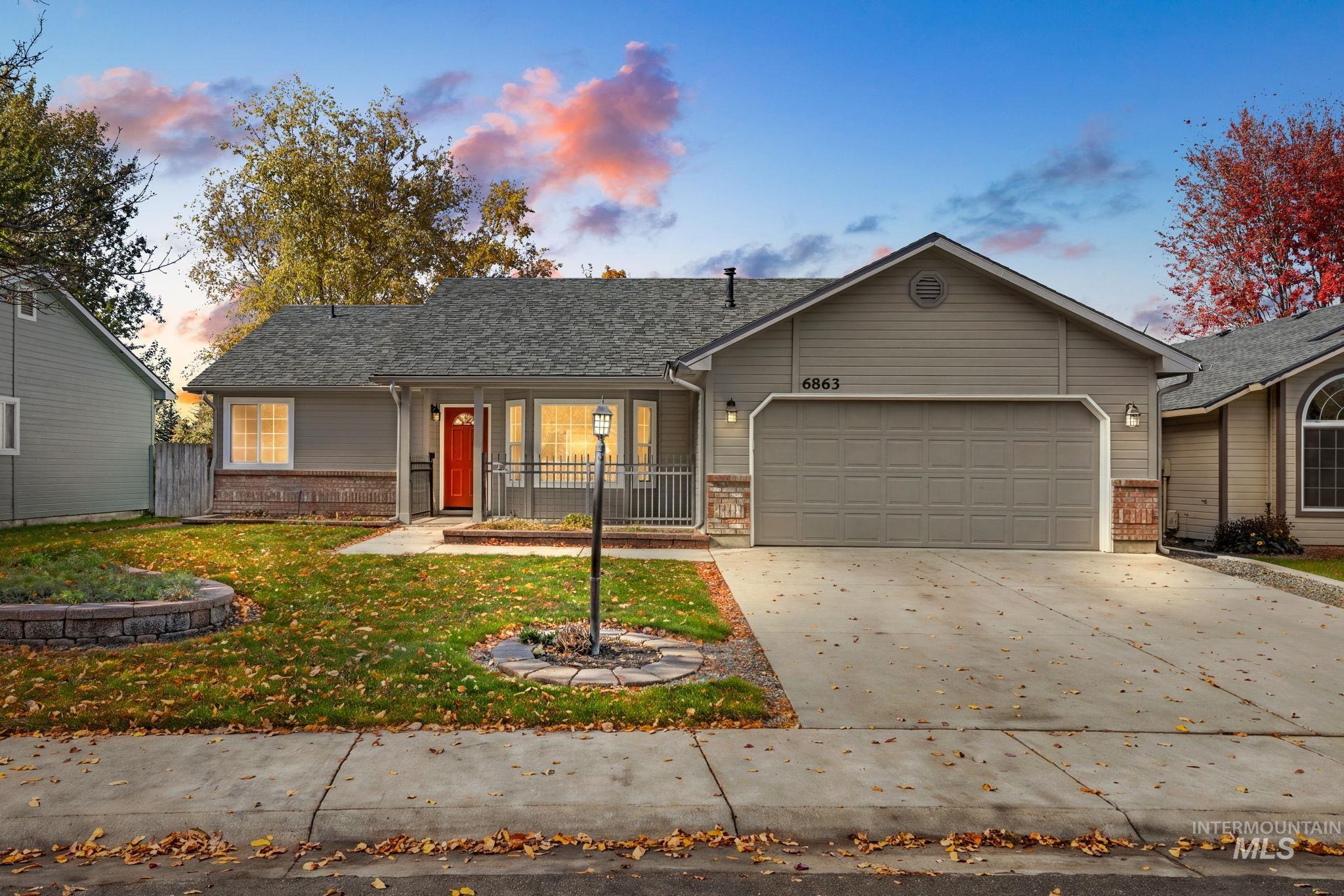 6863 N Casa Real Place Property Photo 1