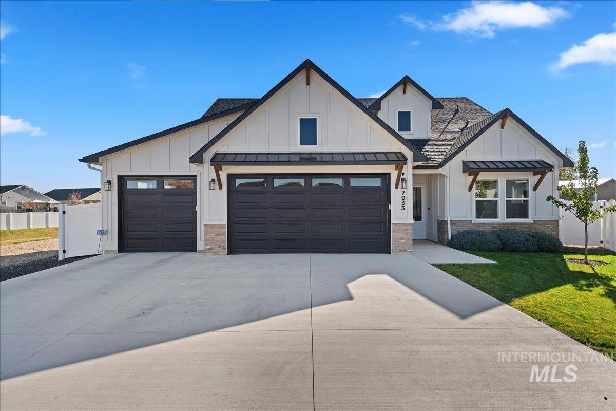 7933 E Apple Tree Lp Property Photo 1