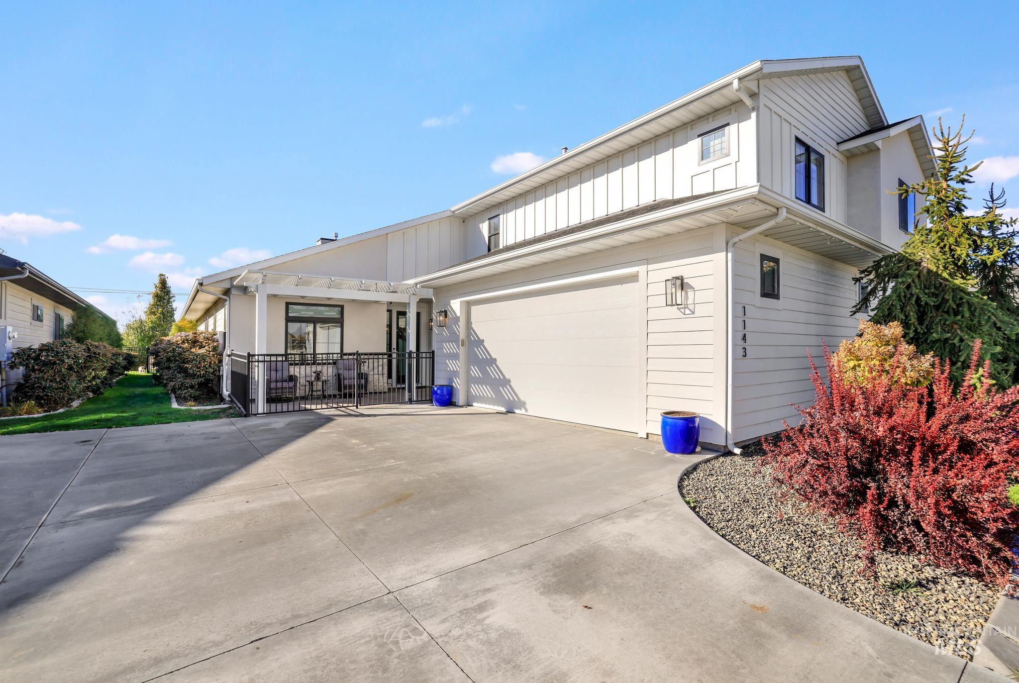 1143 Langford Way Property Photo 1