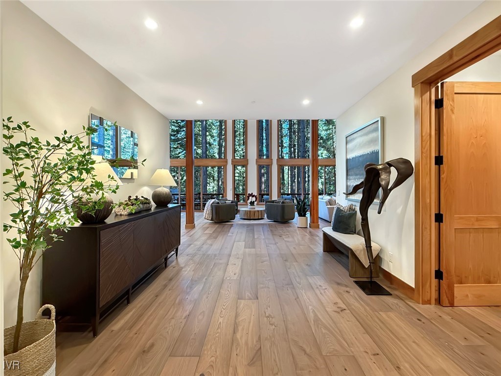 887 S Dyer Circle Property Photo 9