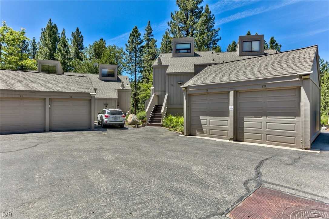 696 Village Boulevard 20 Property Photo 3