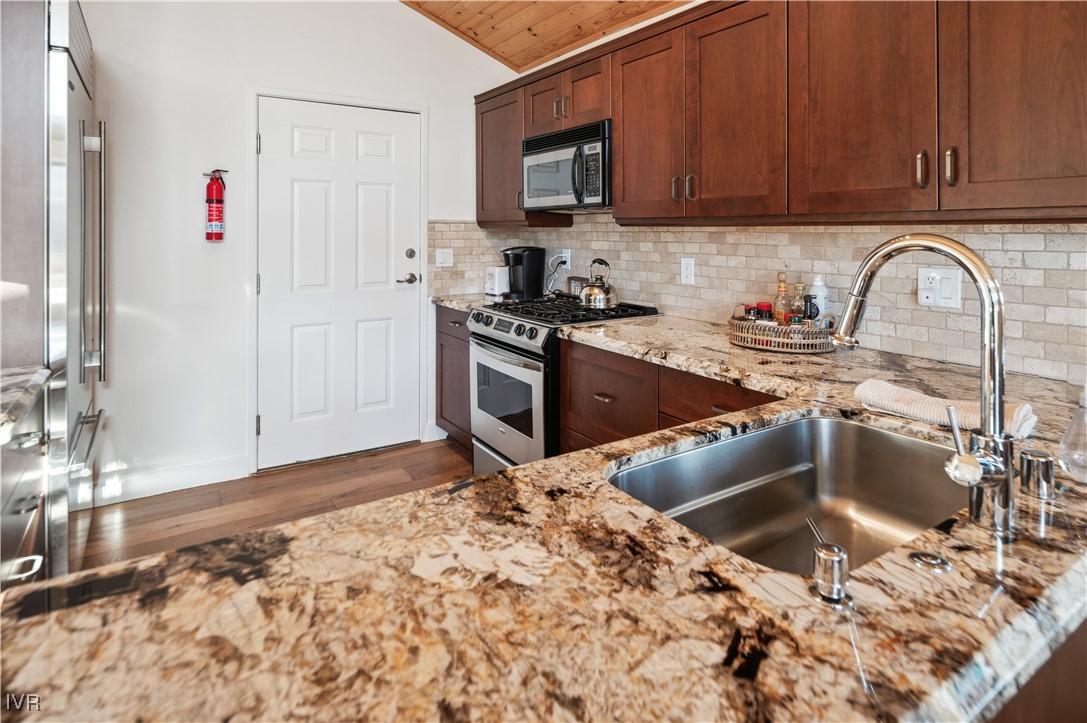 400 Fairview Boulevard 88 Property Photo 12