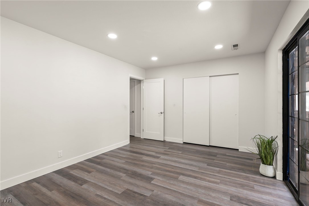 950 Dana Court 2 Property Photo 8