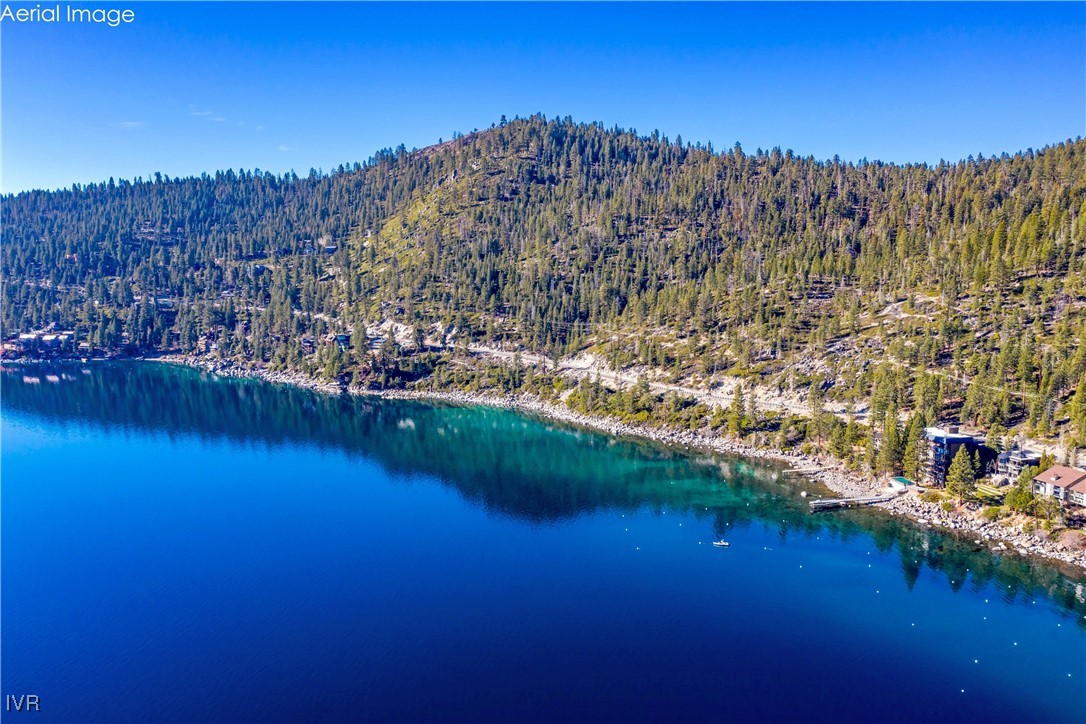 451 Lakeshore Boulevard Property Photo 6