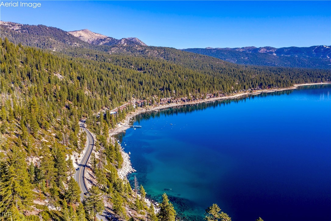 451 Lakeshore Boulevard Property Photo 11