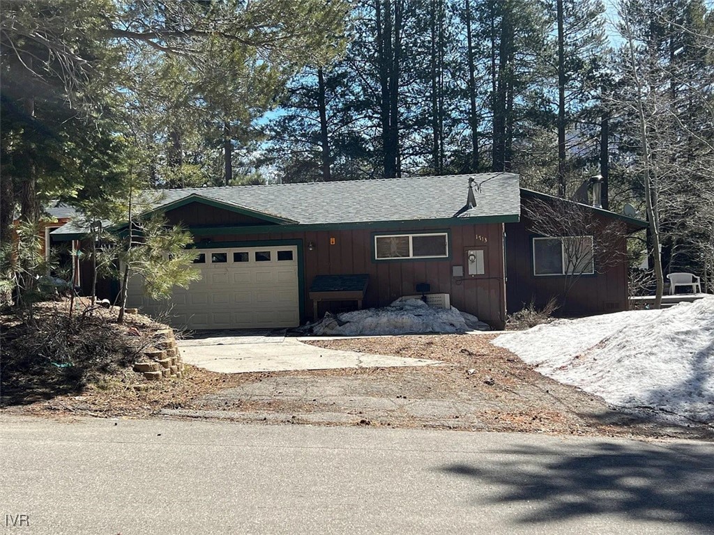 1713 Tionontati Property Photo