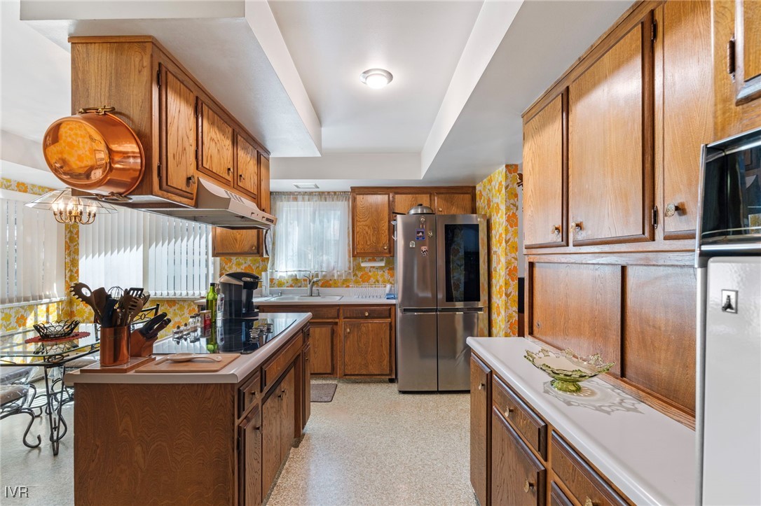 1032 Lynn Way Property Photo 14
