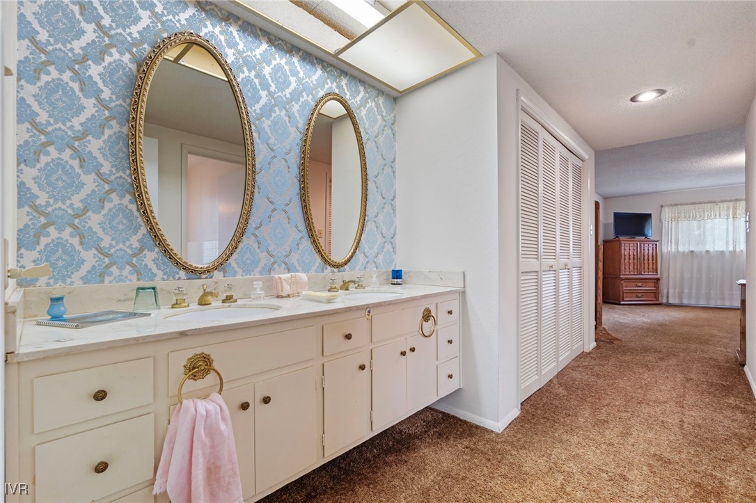 1032 Lynn Way Property Photo 32