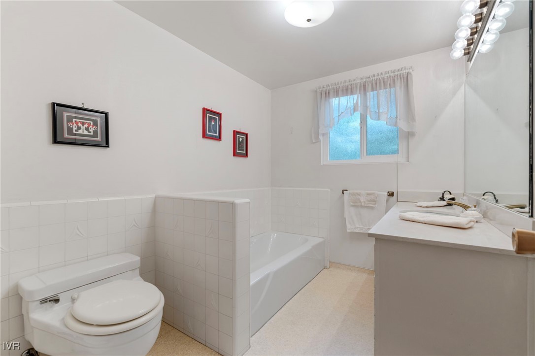 1032 Lynn Way Property Photo 37
