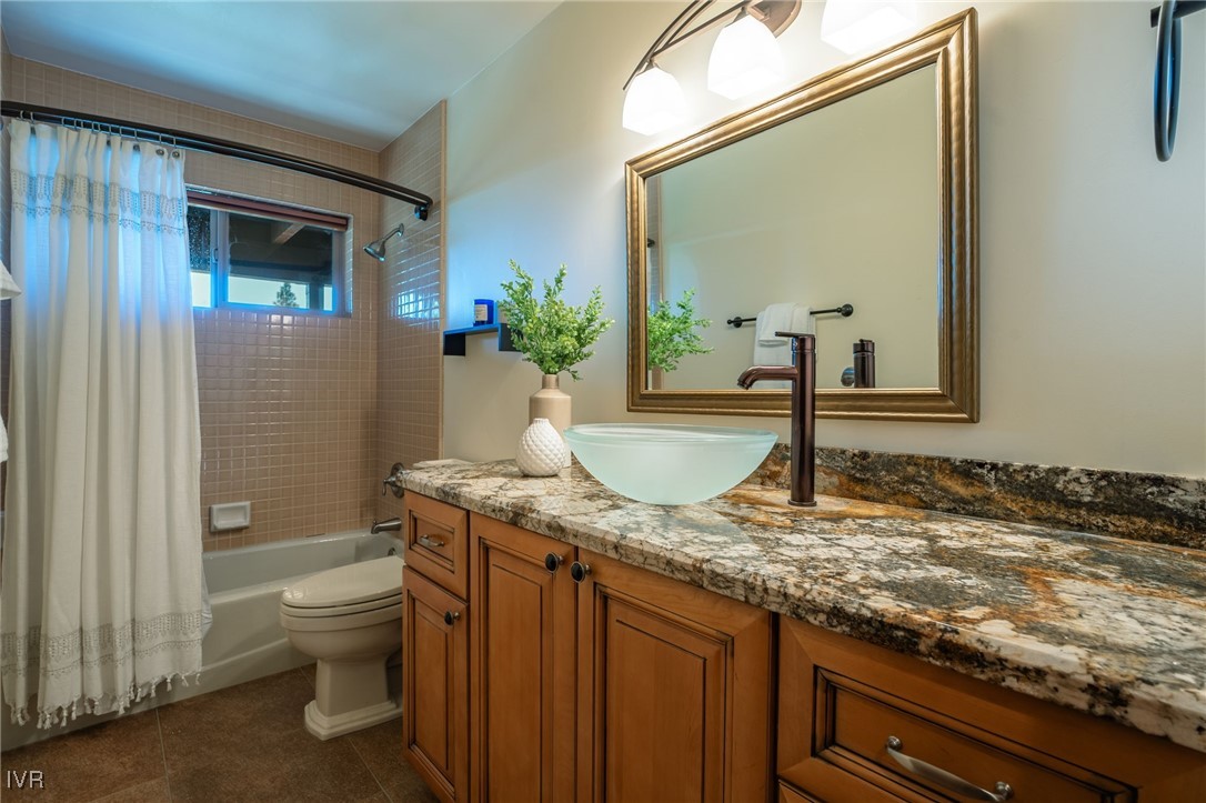 541 Silvertip Drive Property Photo 36