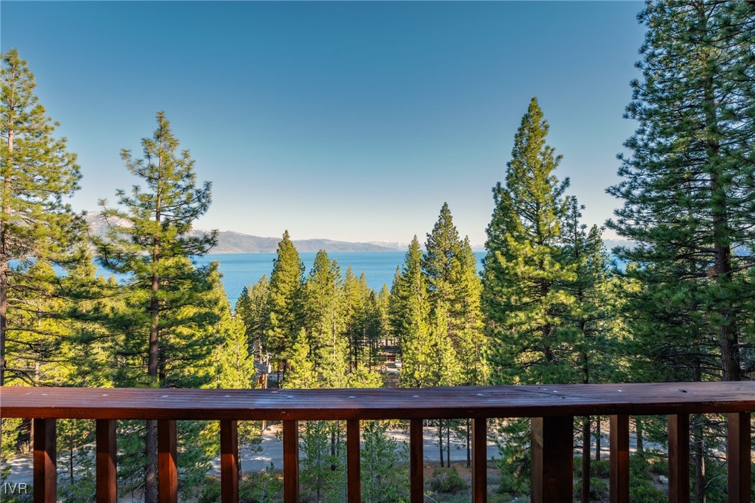 541 Silvertip Drive Property Photo 44