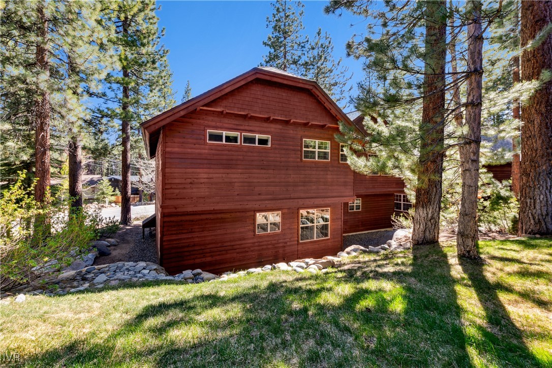 898 Peepsight Circle Property Photo 3